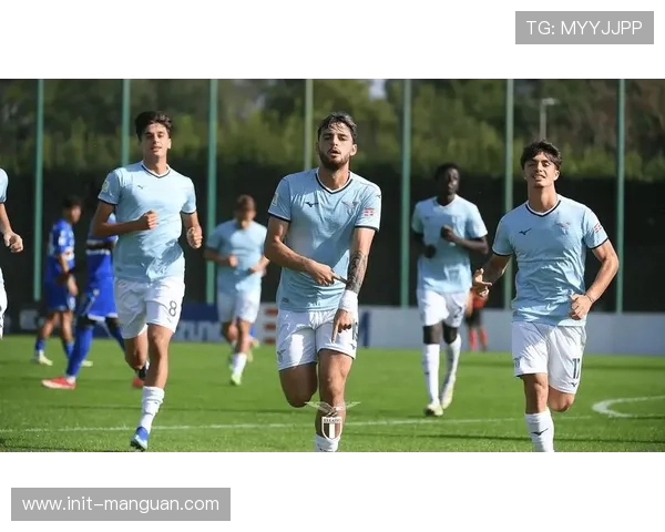 拉齐奥球迷抗议票价上涨 呼吁俱乐部落实优化承诺